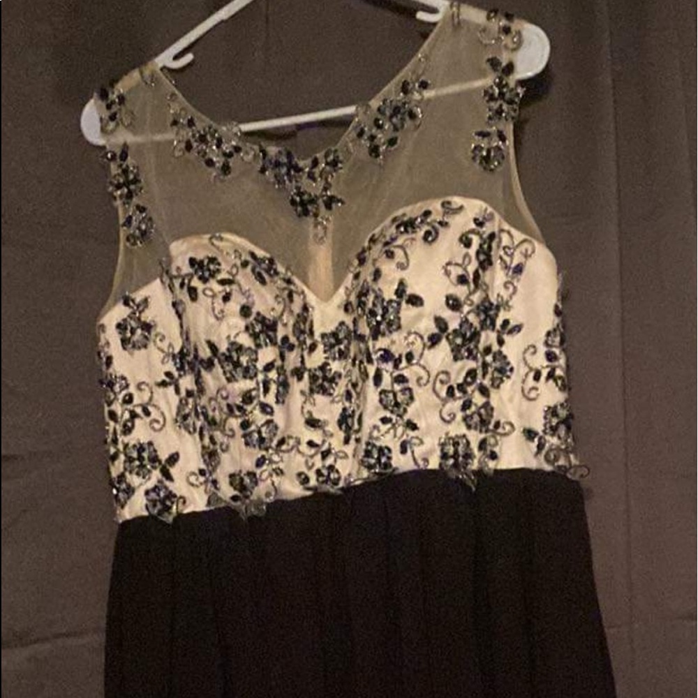 PROM DRESS (backup, never worn)